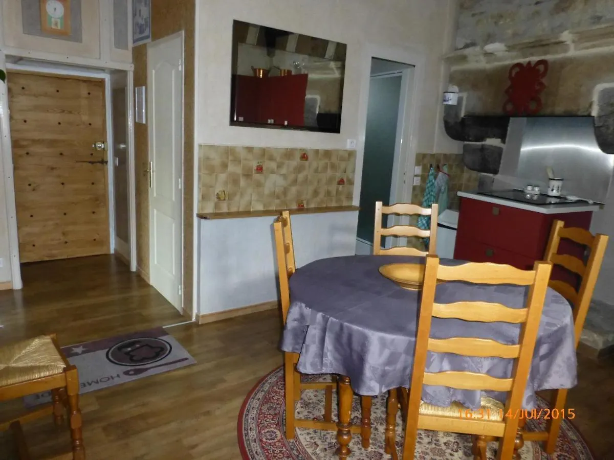 Le Logis De La Cour De Bretagne Au Port De Dinan Lanvallay Apartment