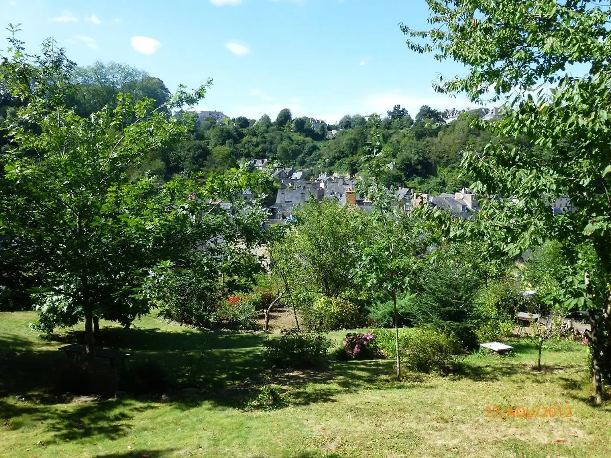 Le Logis De La Cour De Bretagne Au Port De Dinan Lanvallay